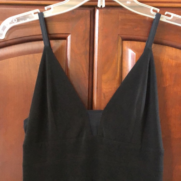 NWT ALICE + OLIVIA black maxi dress. Size 2. - Picture 5 of 8